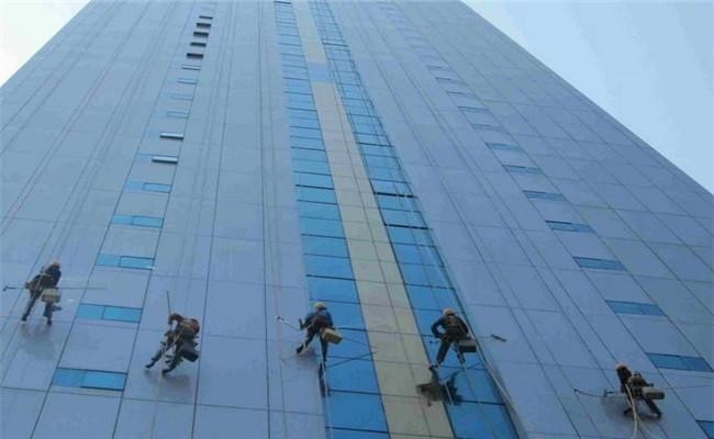上海上门报价玻璃幕墙清洗 玻璃幕墙保洁 外墙清洗诚信服务 