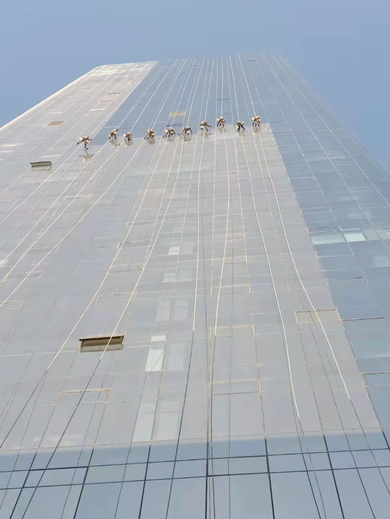 杭州青羊提供高空玻璃外墙清洗解决方案