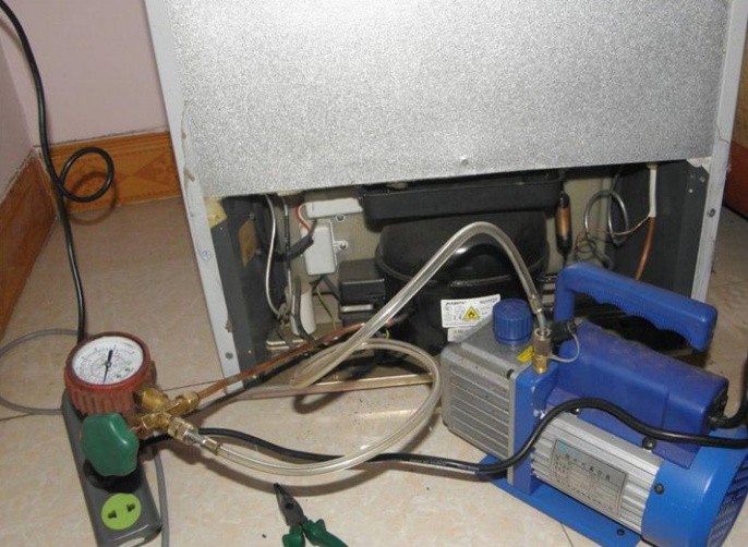 杭州冰箱结霜 噪音大-附近师傅上门电话